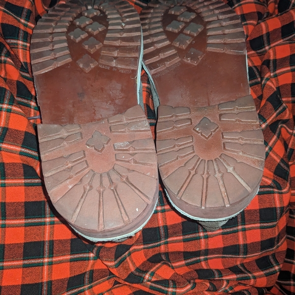 Safari boots chukka, common for safari tours in Kenya. - Picture 4 of 5